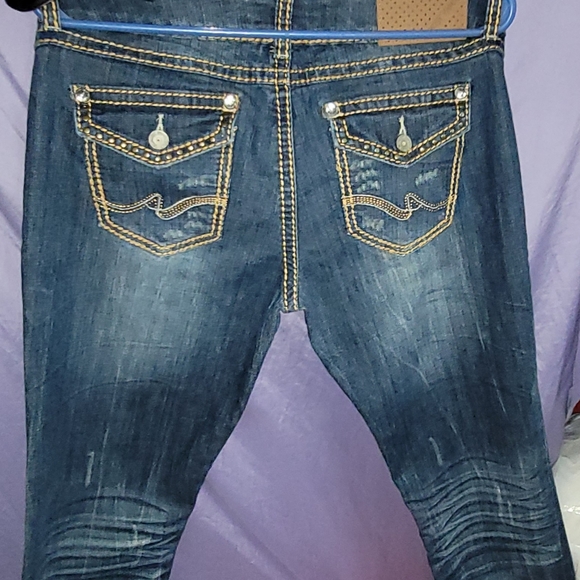 2 Pairs of Almost Famous Jeans size 11, for $21 - Picture 4 of 14